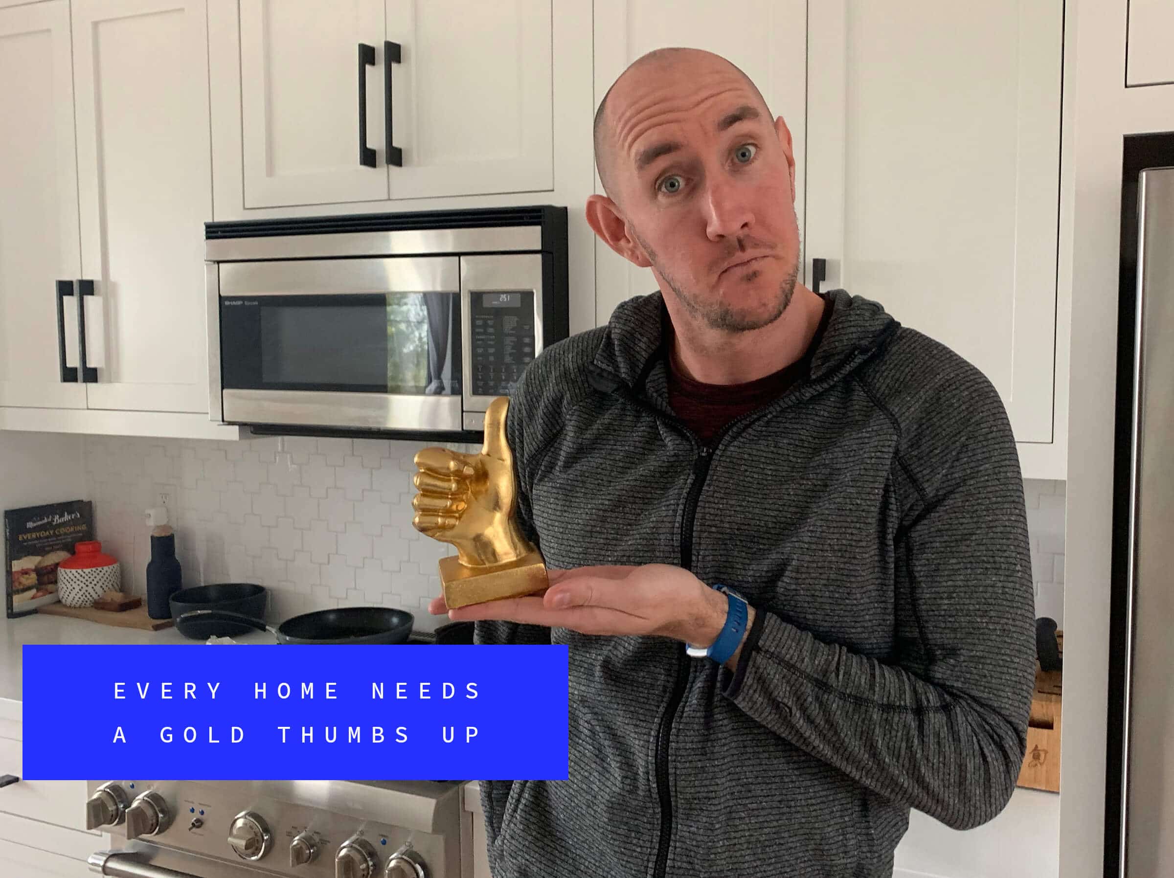 Gold thumb decorative accessory